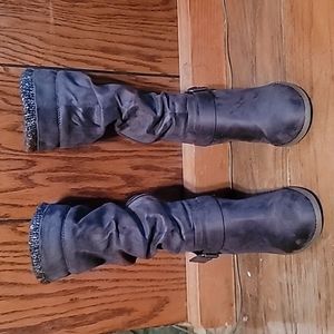 Report dark gray gaeton wedge bootie size 7